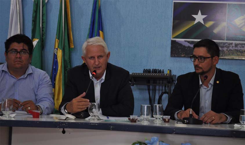 Deputado Airton preside reunião sobre crescimento da violência em Candeias do Jamari