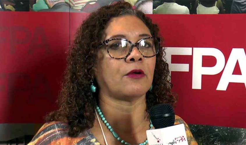 Justiça determina que Fátima Cleide pare de mostrar Lula como candidato em sua propaganda