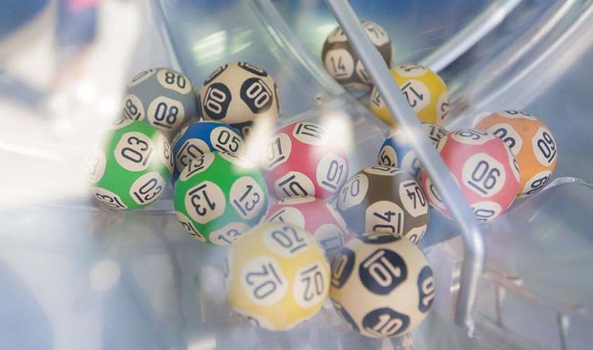 Na Inglaterra, homem usa datas de aniversário da família e ganha R$ 500 mil na loteria 