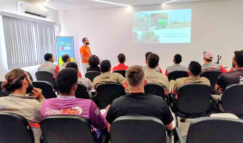 Colaboradores de telecomunicações são capacitados para atuar em segurança junto à rede elétrica