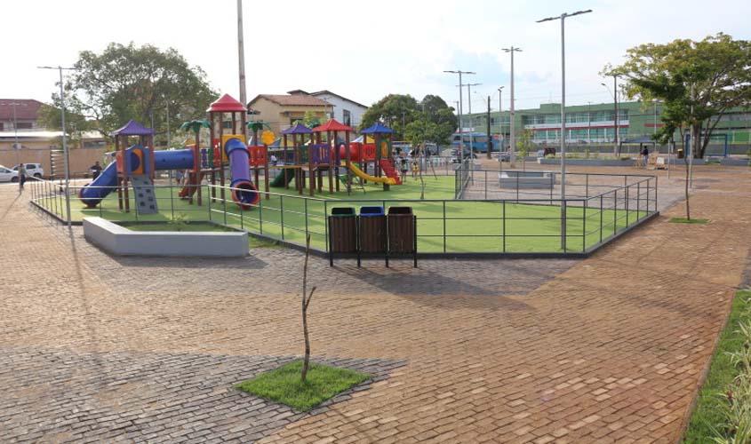 Praça do Conjunto 22 de Dezembro muda a estética do bairro e a qualidade de vida das pessoas