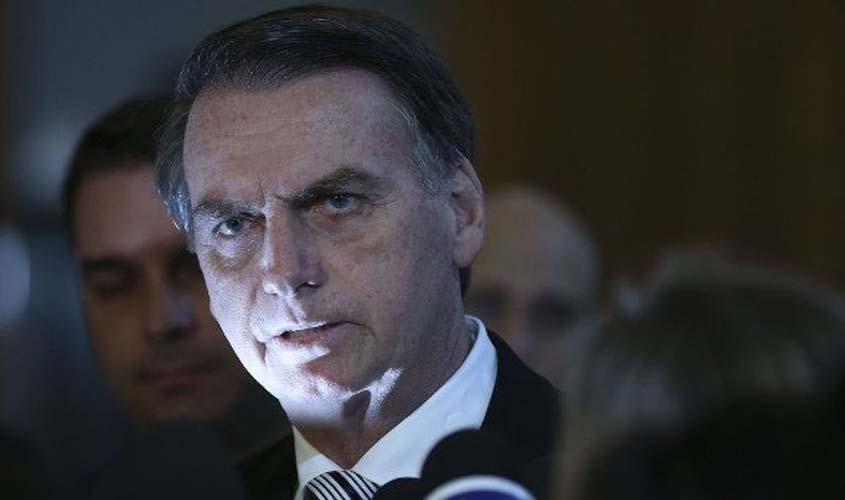 Defesa de Bolsonaro tem 3 dias para explicar inconsistência de contas