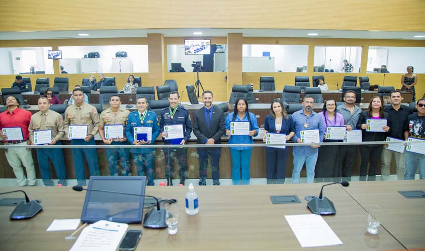 Sessão Solene marca outorga de Voto de Louvor e Medalha do Mérito Legislativo a representantes da Segurança Pública de Rondônia