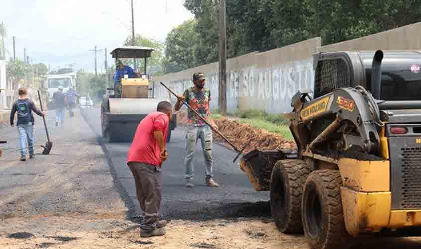 Prefeitura avança com obras de pavimentação nos bairros Habitar Brasil e Alto Alegre