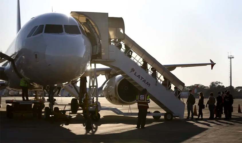 Infraero deve pagar adicional de periculosidade a aeroportuário sem considerar prazo prescricional 