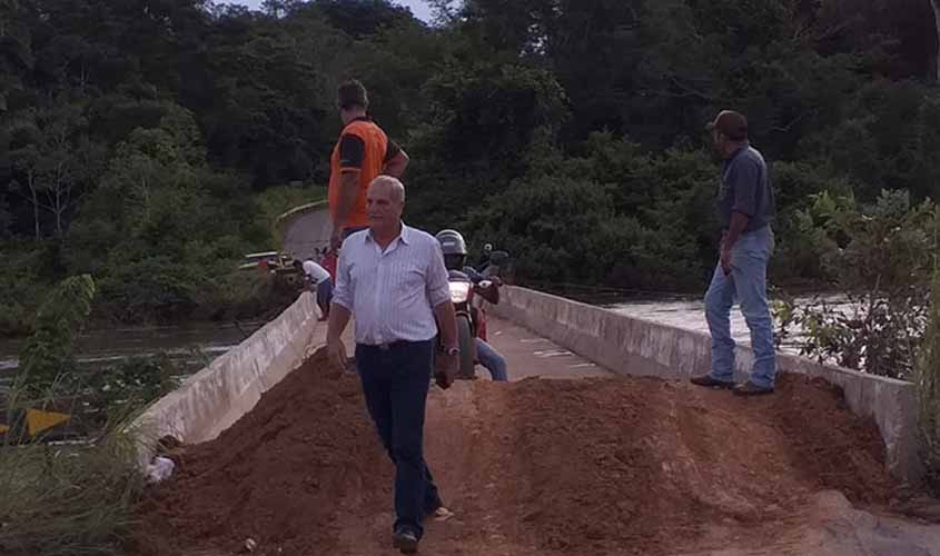 Adelino Follador cobra recuperação urgente da ponte sobre o rio Jamari