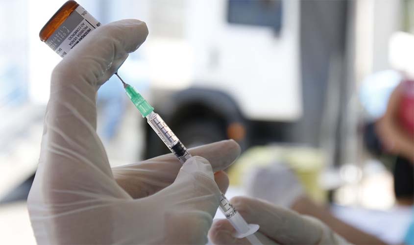 ​​​​​​​Postos de saúde abrem em todo o país para vacinação contra sarampo