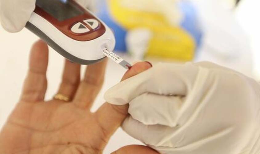 Mulheres com idade entre 25 e 44 anos têm mais chances de sofrer AVC, diz estudo