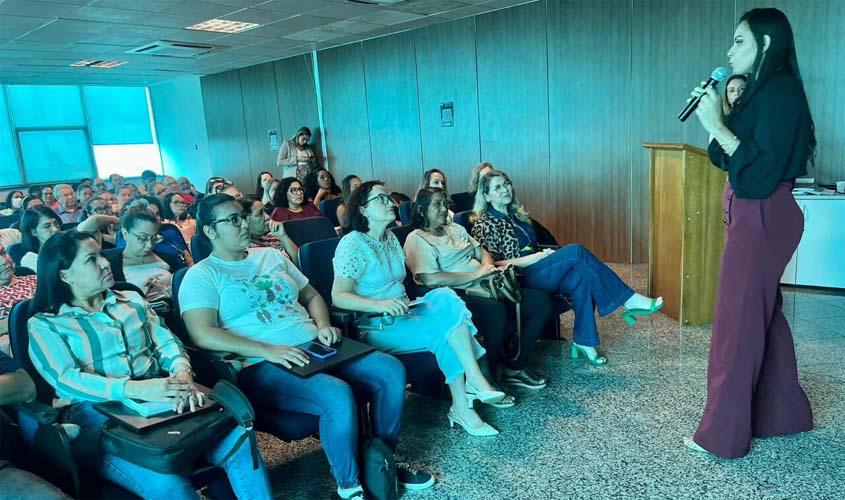 Seduc promove capacitação sobre redação de documentos oficiais para servidores