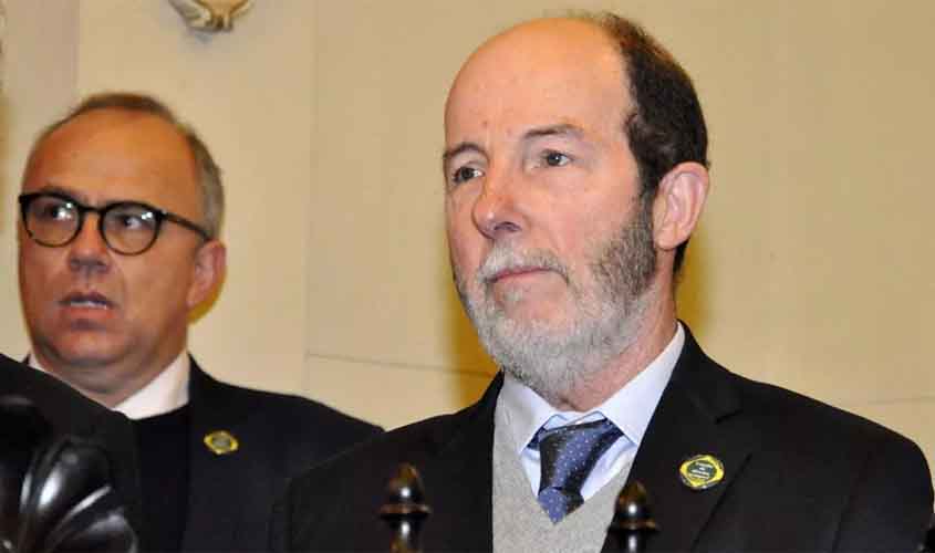 Armínio Fraga é o típico dândi de punhos de renda descolado da realidade, mas perverso por natureza