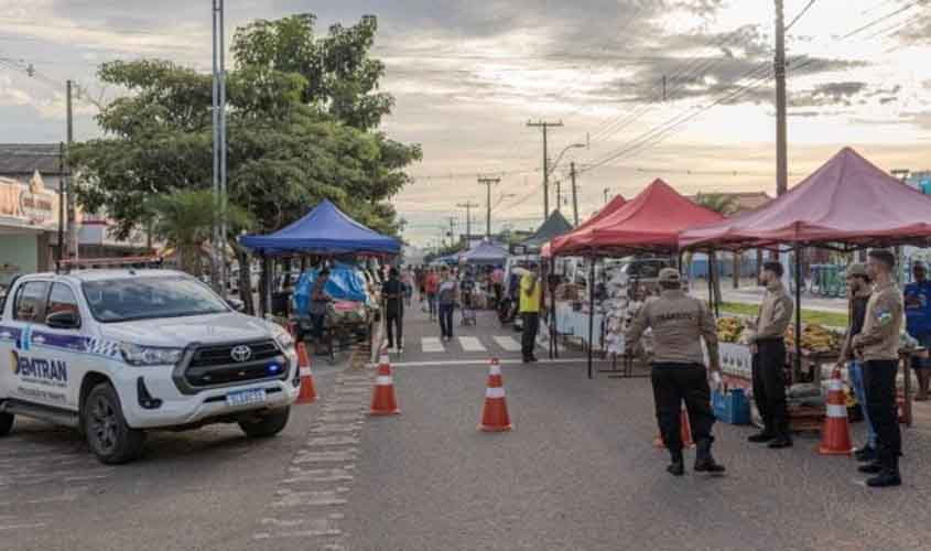 Feira livre de domingo passa a funcionar na Avenida Dom Pedro I