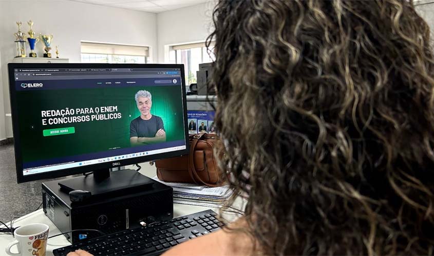 Assembleia amplia acesso à educação com plataformas digitais