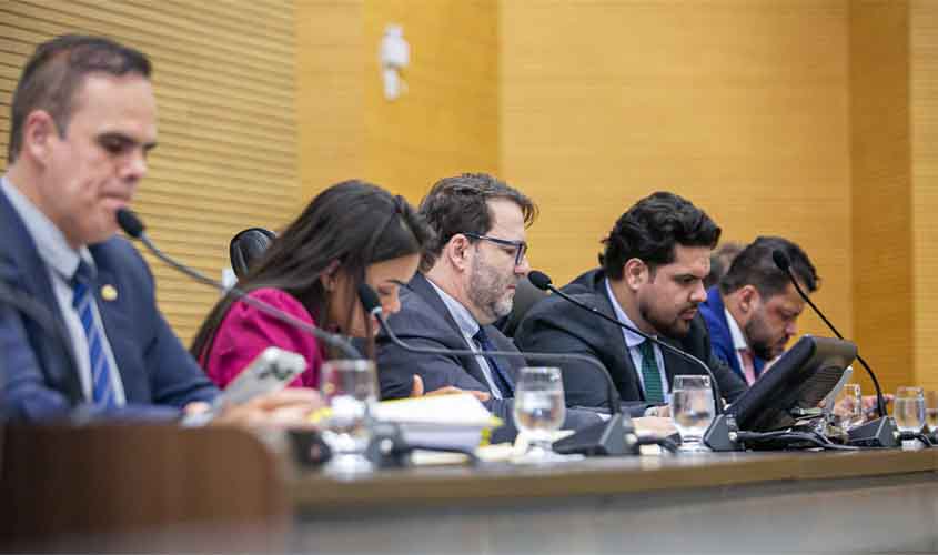 Parlamento aprova crédito suplementar para qualificação profissional pelo Pronatec