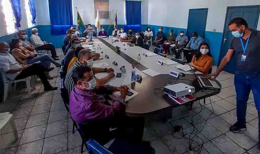 Secretários de saúde da região Central e do Vale do Guaporé participam de reunião da Comissão Intergestores Regional