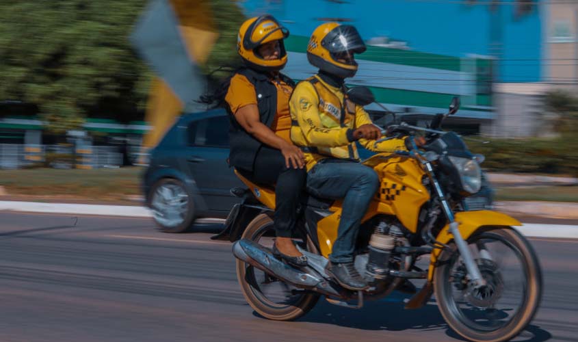 Mototaxistas de Porto Velho devem se atentar para renovação anual do cadastro junto à Prefeitura