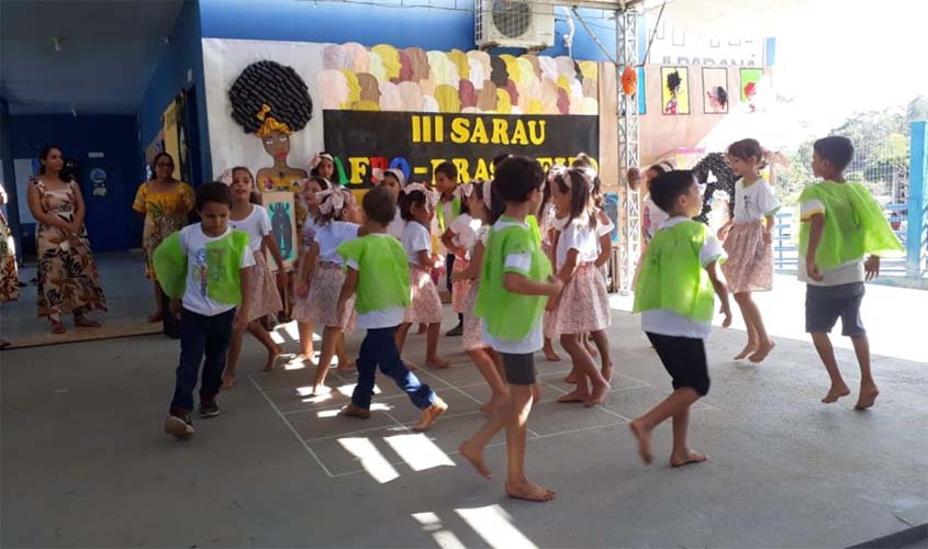 Semed participou do Sarau realizado na Escola Rural Tupi, na quinta-feira (13)