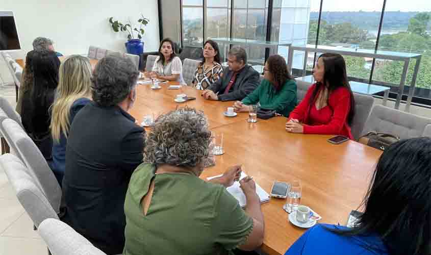 Em reunião institucional, Justiça de Rondônia cobra providências para Lar do bebê 