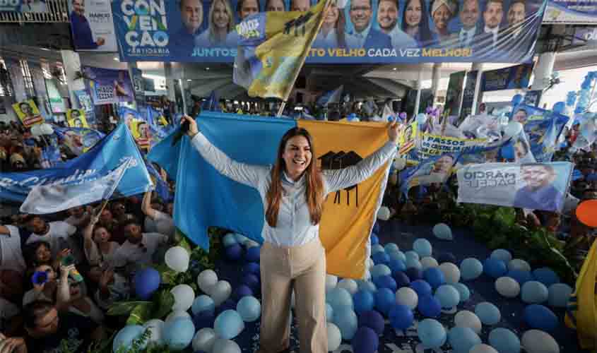 Mariana Carvalho inicia campanha ouvindo a população e apresentando propostas concretas