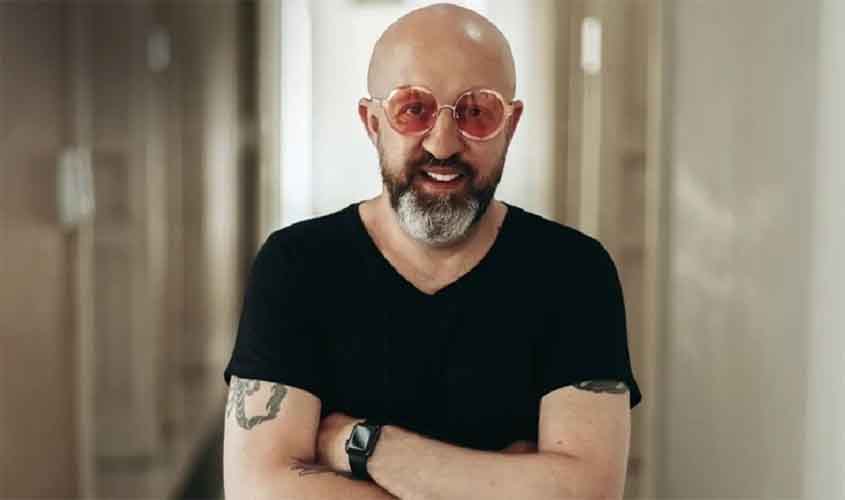 Fabrício Carpinejar, que já vendeu mais de 1 milhão de livros, será palestrante no Dia do Estagiário