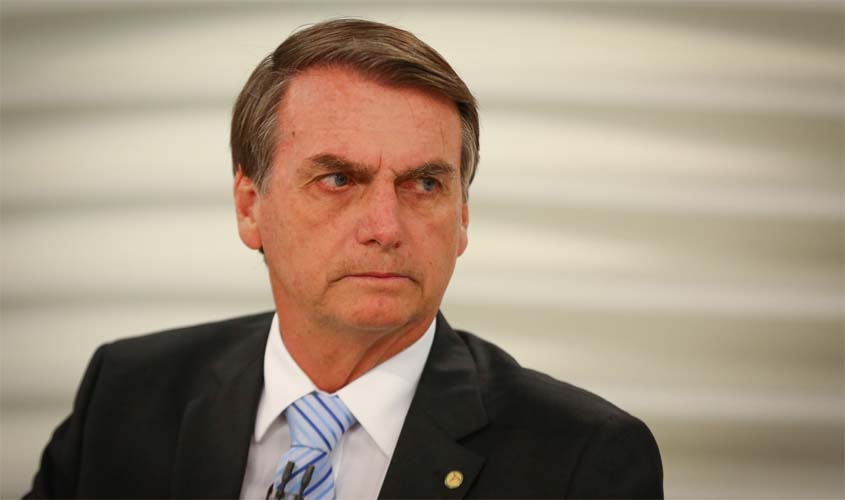 Bolsonaro está sem febre e recebe tratamento de prevenção à trombose