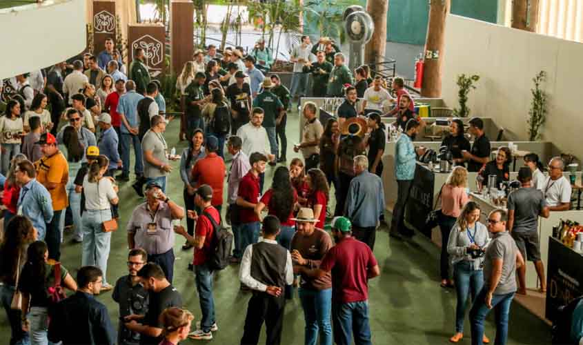 Com premiação recorde, governo de RO entrega mais de R$ 400 mil a cafeicultores no 10º Concafé