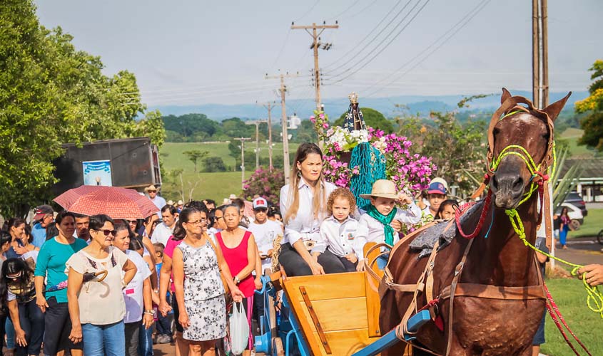 Dia de Nossa Senhora de Aparecida é comemorado com cavalgada e procissão em Colorado do Oeste