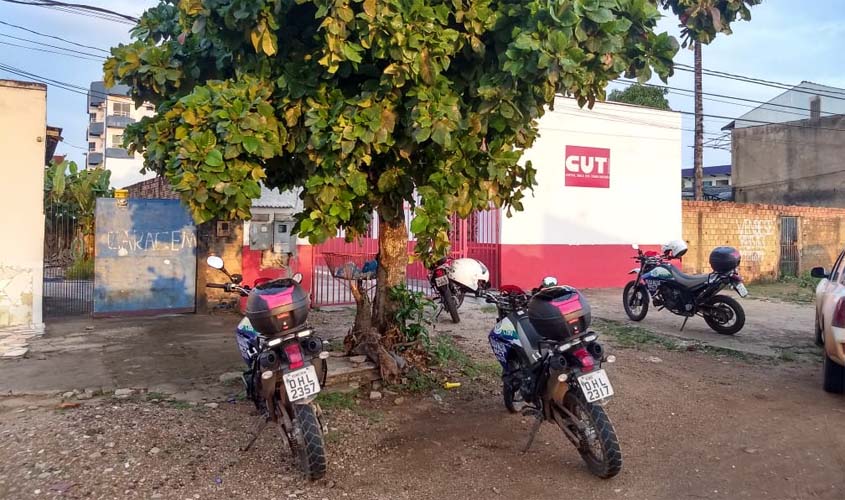 Quadrilha encapuzada e com metralhadora invade escritório da CUT em Rondônia,  rouba veículos deixa vítimas trancadas