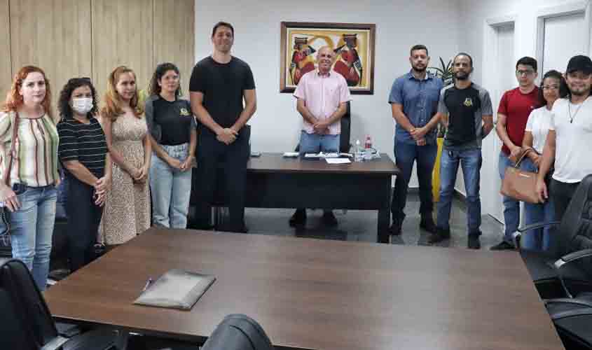 Ismael Crispin recebe comissão dos aprovados da Polícia Civil e reforça apoio à segurança Pública de Rondônia