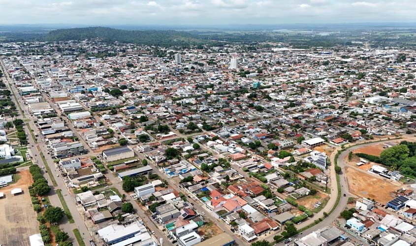 Alex Redano indica R$ 366 mil para aniversário de 48 anos de Ariquemes