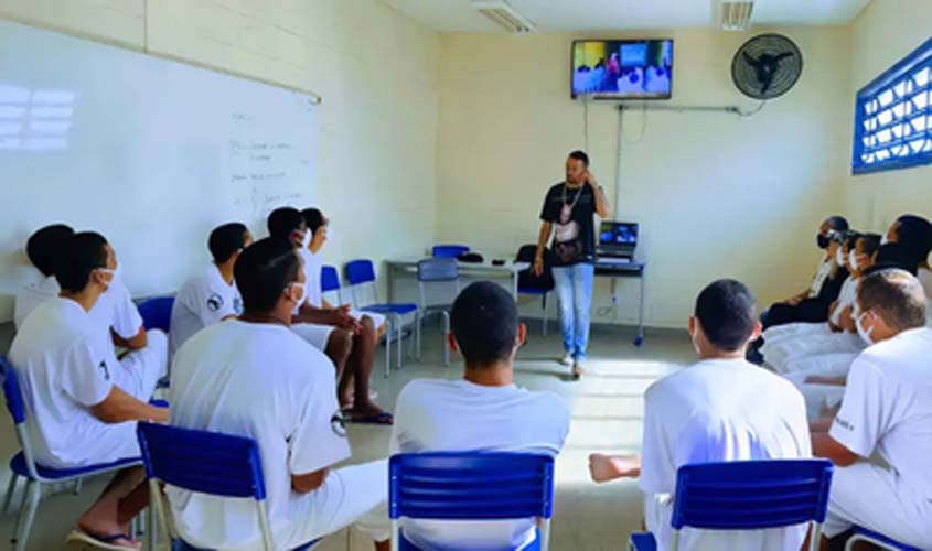 PFDC critica PL que amplia internação de adolescentes