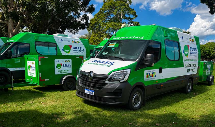 Unidade Odontológica Móvel atende pessoas vulneráveis