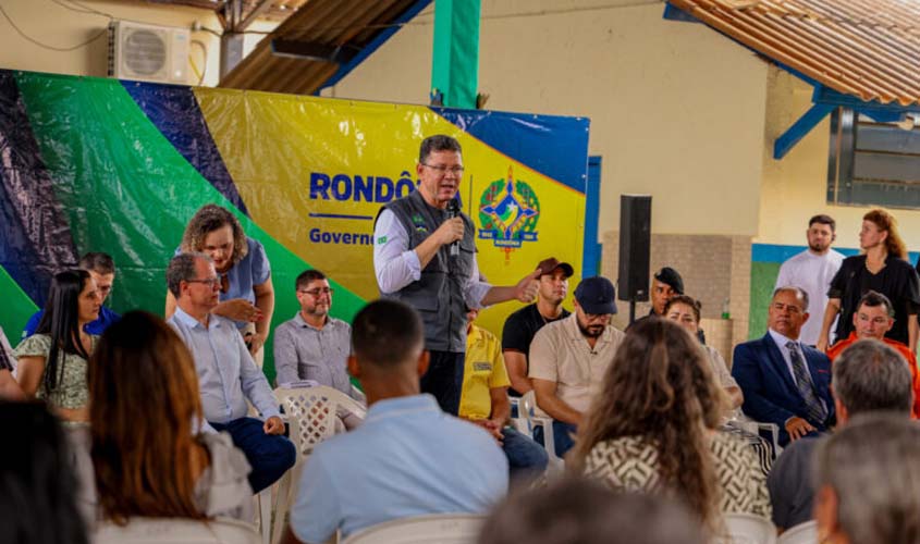 Governo de RO entrega equipamentos e faz anúncios