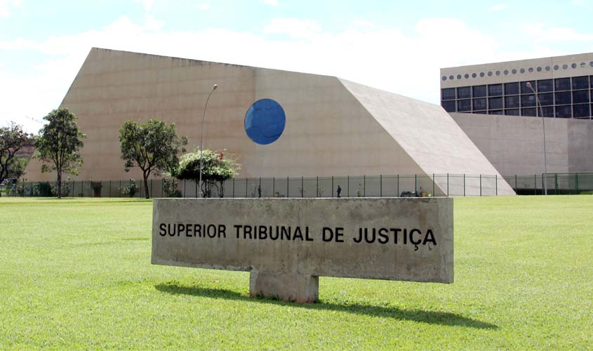 STJ lança edital para concurso público