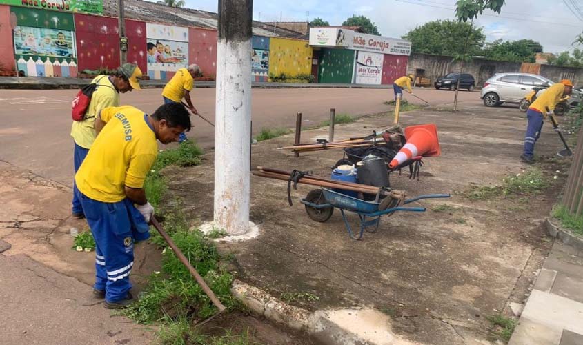 Prefeitura realiza serviços de manutenção e limpeza em vários pontos da cidade