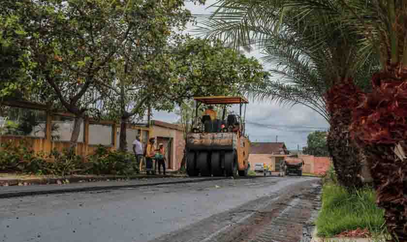 Obras de recapeamento seguem no bairro Pedrinhas