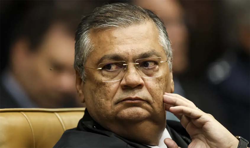 Flávio Dino extingue aposentadoria compulsória para juízes