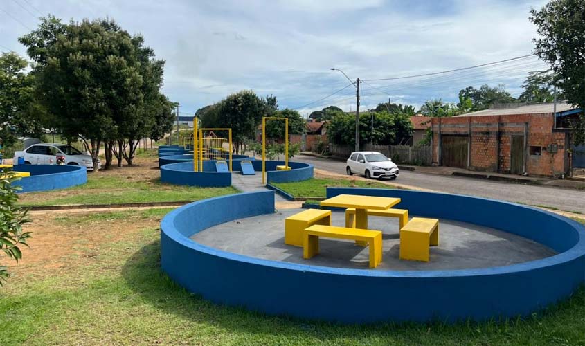 Prefeitura revitaliza Praça do Capelasso 