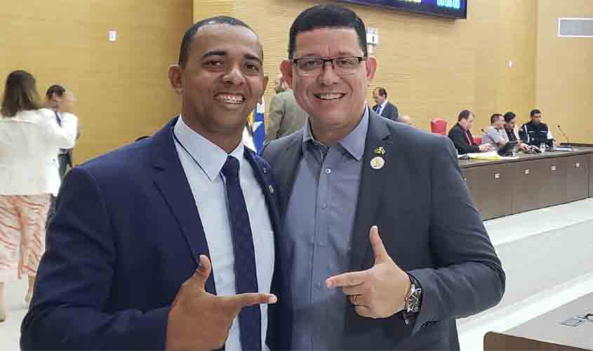 Deputado Jhony Paixão pode compor chapa com Marcos Rocha em 2022
