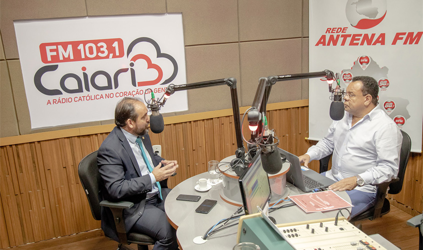 Presidente Laerte Gomes fala das ações da Assembleia Legislativa em entrevista à programa na Rádio Caiari