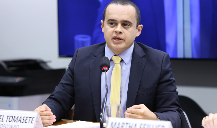 Na Câmara Federal, Gabriel Tomasete discute tarifas do setor aéreo e faz denúncias contra a Anac, Governo e companhias aéreas