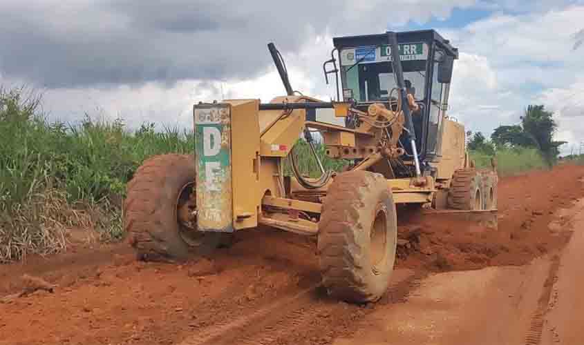 Alex Redano tem pedido atendido para a recuperação de estradas do distrito Bom Futuro