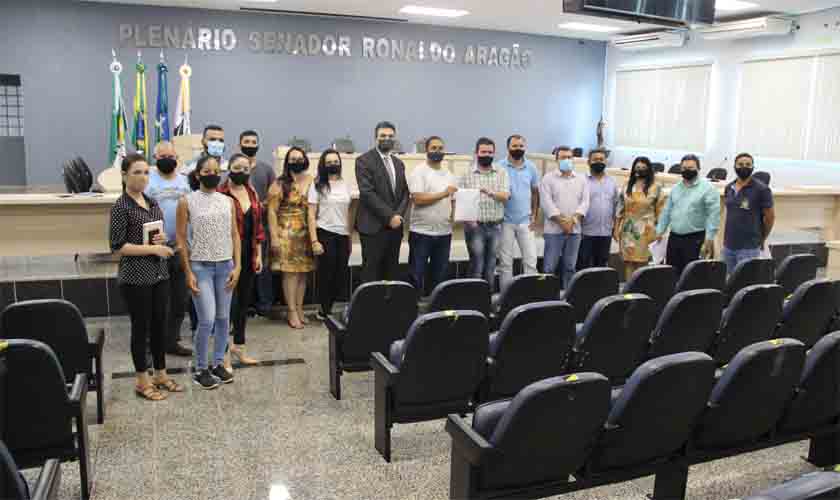 Durante assembleia dos servidores da Câmara, presidente concede recomposição salarial de 8.36% Cacoal, Rondônia