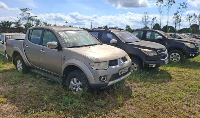 Mais de 1.300 veículos conservados estão à venda em cinco leilões do Detran-RO; saiba como participar
