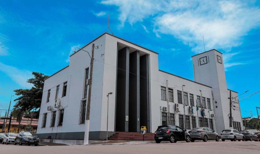 Prefeitura reduz gastos e amplia investimentos