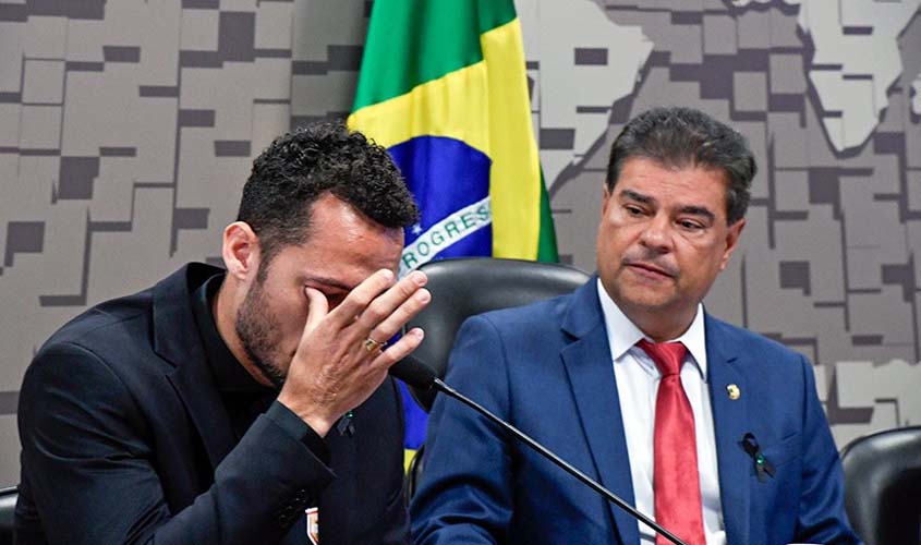 Senadores vão se reunir com Bolsonaro para tratar do caso Chapecoense