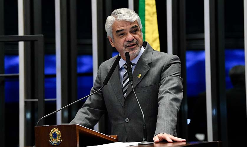 Humberto critica Lava Jato e pede justiça para o ex-presidente Lula