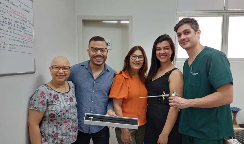 Equipamento doado pela ASSDACO ao setor de Urologia vai possibilitar a realização de exames e procedimentos no Hospital Regional