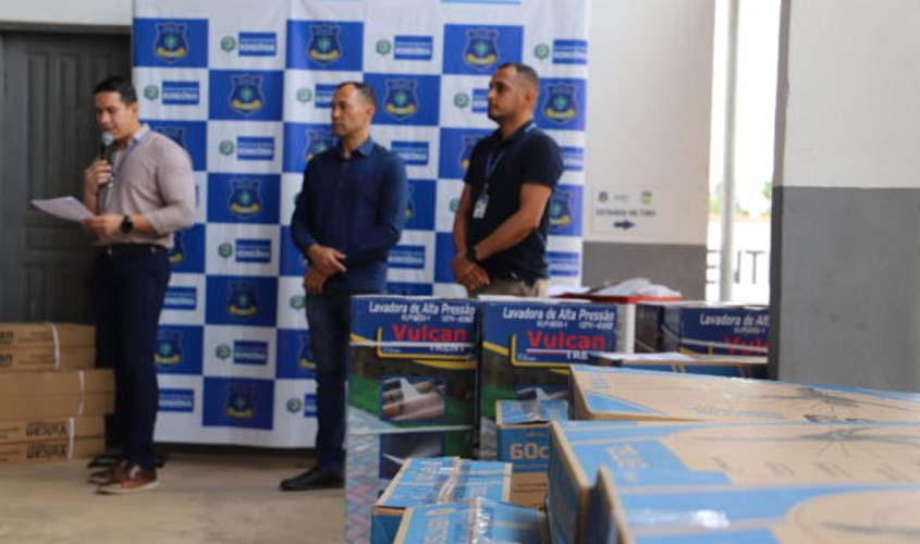 Governo realiza entrega de materiais para equipar unidades prisionais do Estado