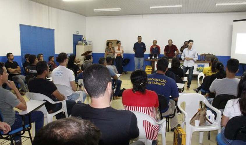 Servidores do Detran recebem certificado do curso de Vistoria de Veículos Automotores