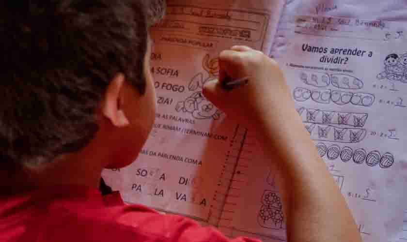 Escolas da rede municipal de Porto Velho ofertam ensino híbrido aos alunos